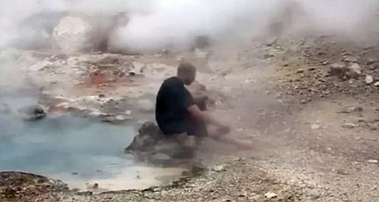 Bain dans l'eau chaude