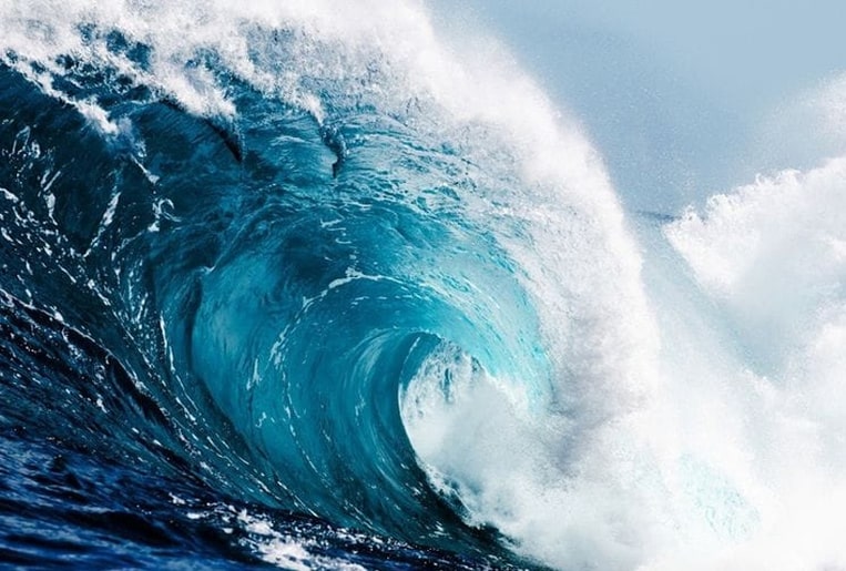 TOP 6: Les vagues les plus hautes du monde