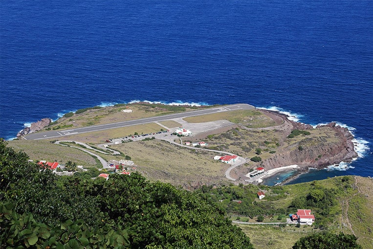 Aéroport de Juancho E. Yrausquin, Île de Saba
