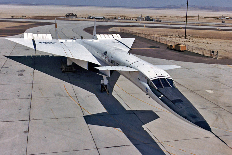 XB-70 Valkyrie (Vitesse maximale : 3 309 km/h)